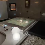 Last Minute Garden And Jacuzzi,the Gorgeus !adult Only Appartement