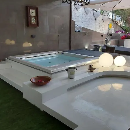 Apartment Last Minute Garden And Jacuzzi,the Gorgeus !adult Only