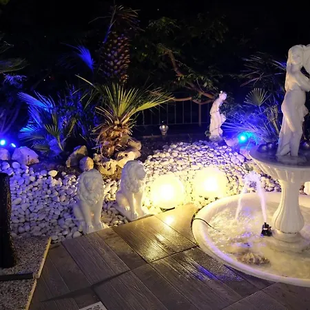 Apartment Last Minute Garden And Jacuzzi,the Gorgeus !adult Only