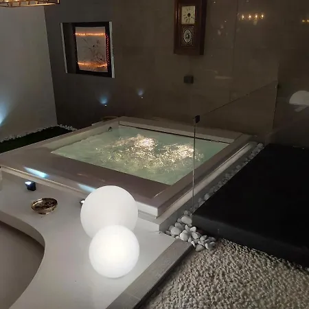 Last Minute Garden And Jacuzzi,the Gorgeus !adult Only Appartement
