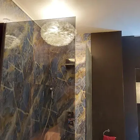아파트 Last Minute Garden And Jacuzzi,the Gorgeus !adult Only 라스페치아