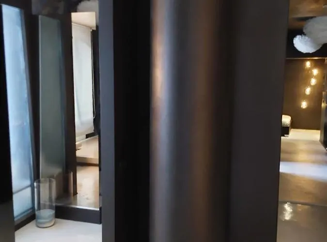 Last Minute Garden And Jacuzzi,the Gorgeus !adult Only Apartament *