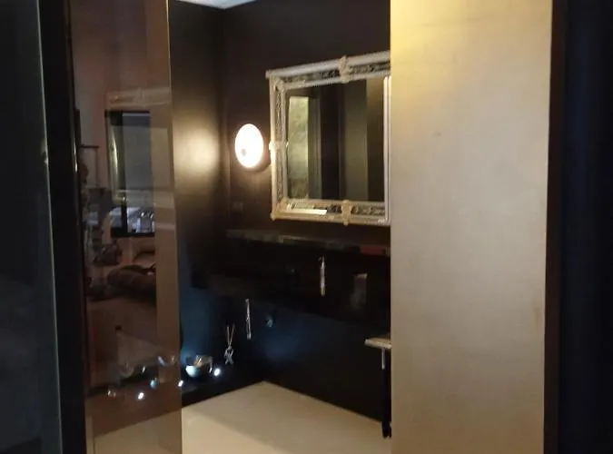 Last Minute Garden And Jacuzzi,the Gorgeus !adult Only Apartament