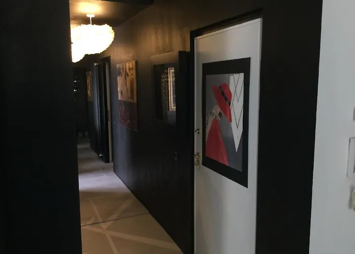 Last Minute Garden And Jacuzzi,the Gorgeus !adult Only Apartament