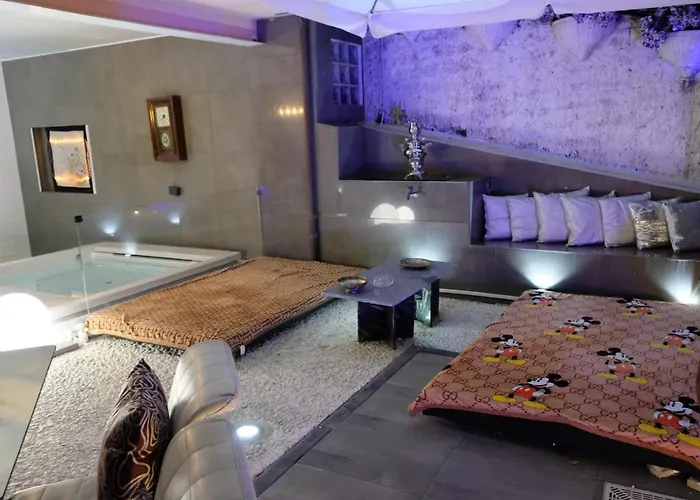 Apartament Last Minute Garden And Jacuzzi,the Gorgeus !adult Only