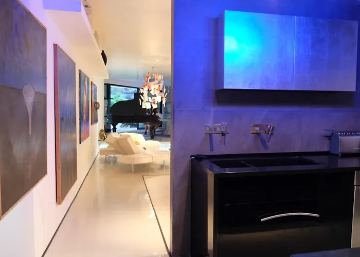 Last Minute Garden And Jacuzzi,the Gorgeus !adult Only Apartament