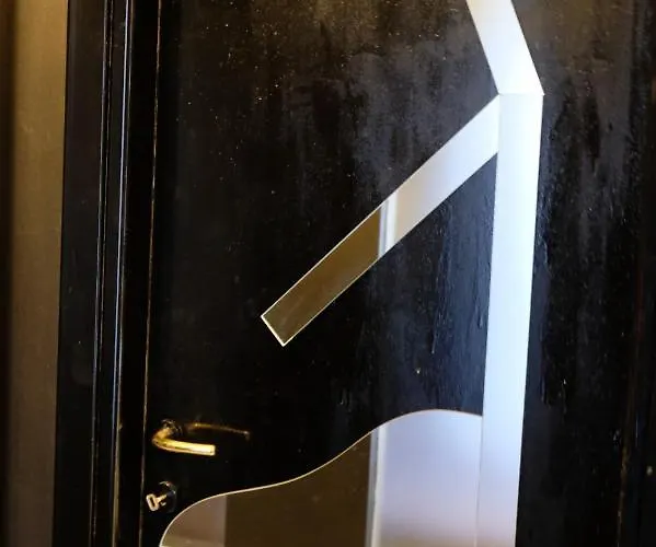 Apartament Last Minute Garden And Jacuzzi,the Gorgeus !adult Only La Spezia