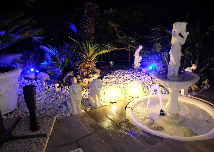 Apartament Last Minute Garden And Jacuzzi,the Gorgeus !adult Only