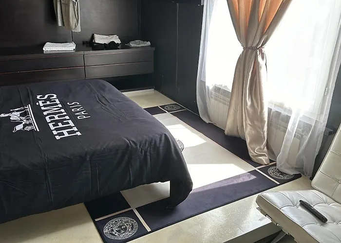 Last Minute Garden And Jacuzzi,the Gorgeus !adult Only Apartament La Spezia